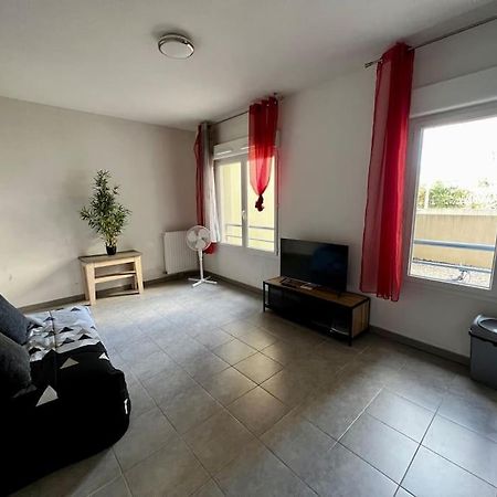 Le Sacramento Apartment Жувиняк Екстериор снимка
