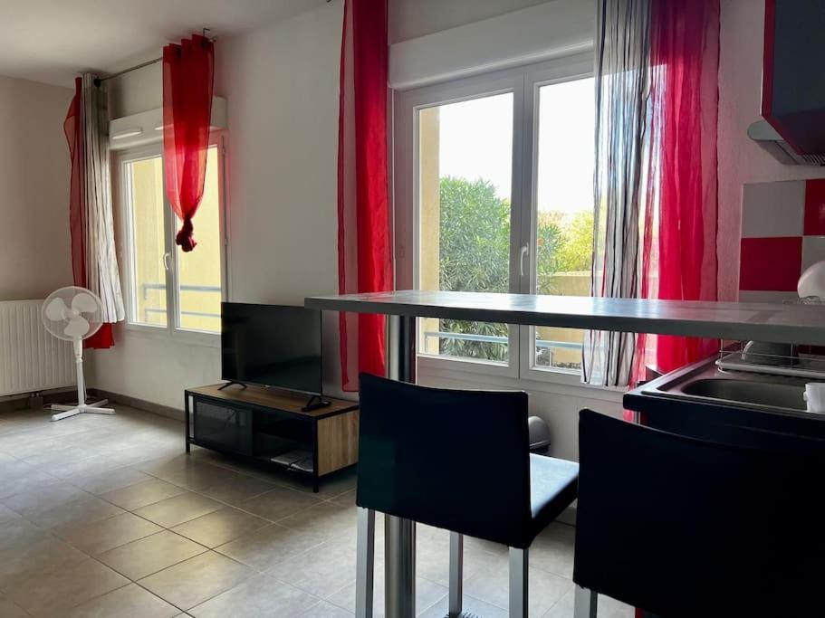 Le Sacramento Apartment Жувиняк Екстериор снимка